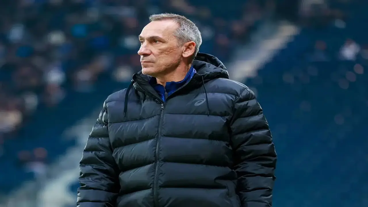 تولي اليوناني جورجيوس دونيس مهمة تدريب المنتخب السعودي لكرة القدم رسمياً